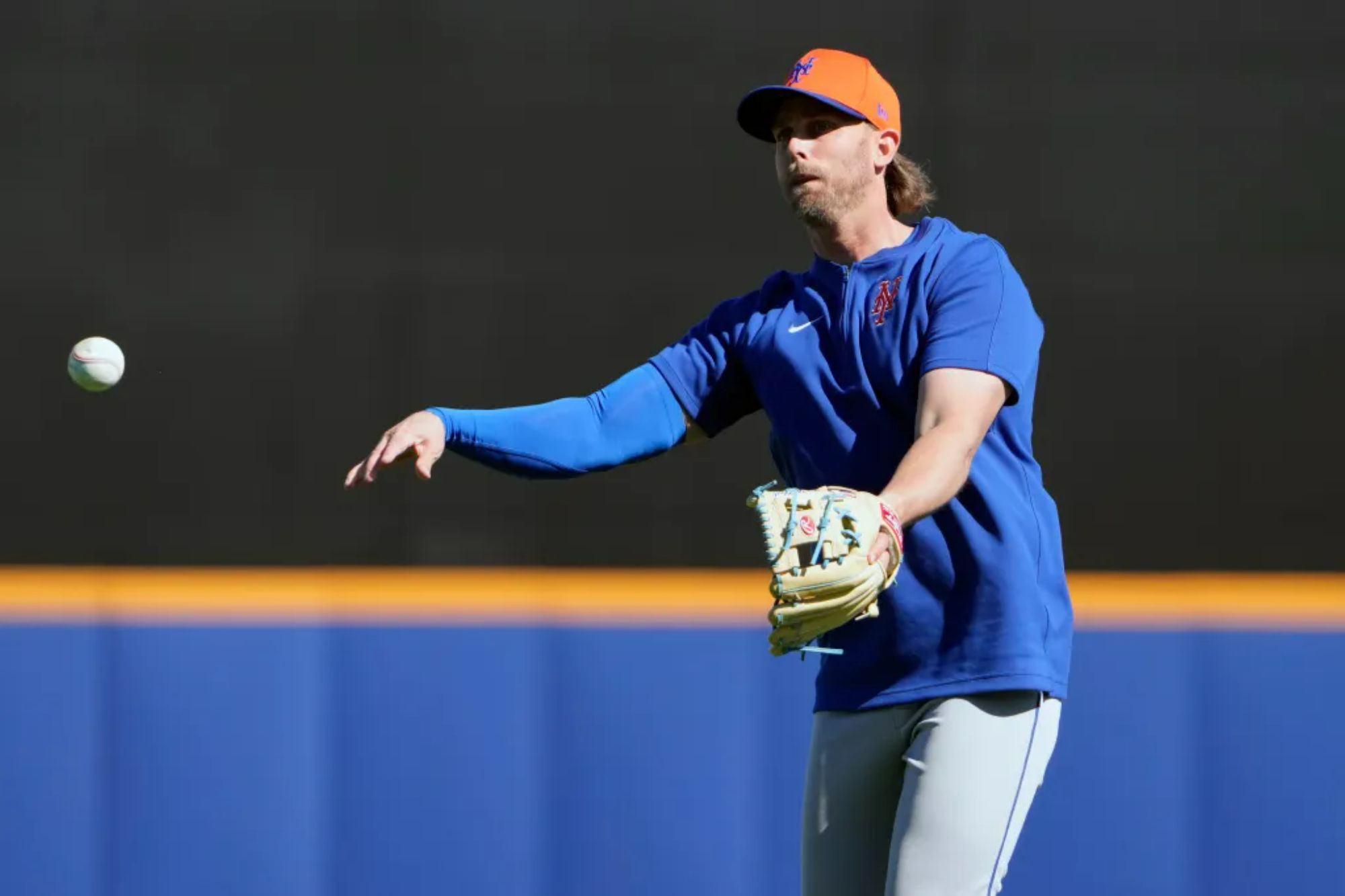 Jeff McNeil's bicep issue isn't expected to be "anything serious"